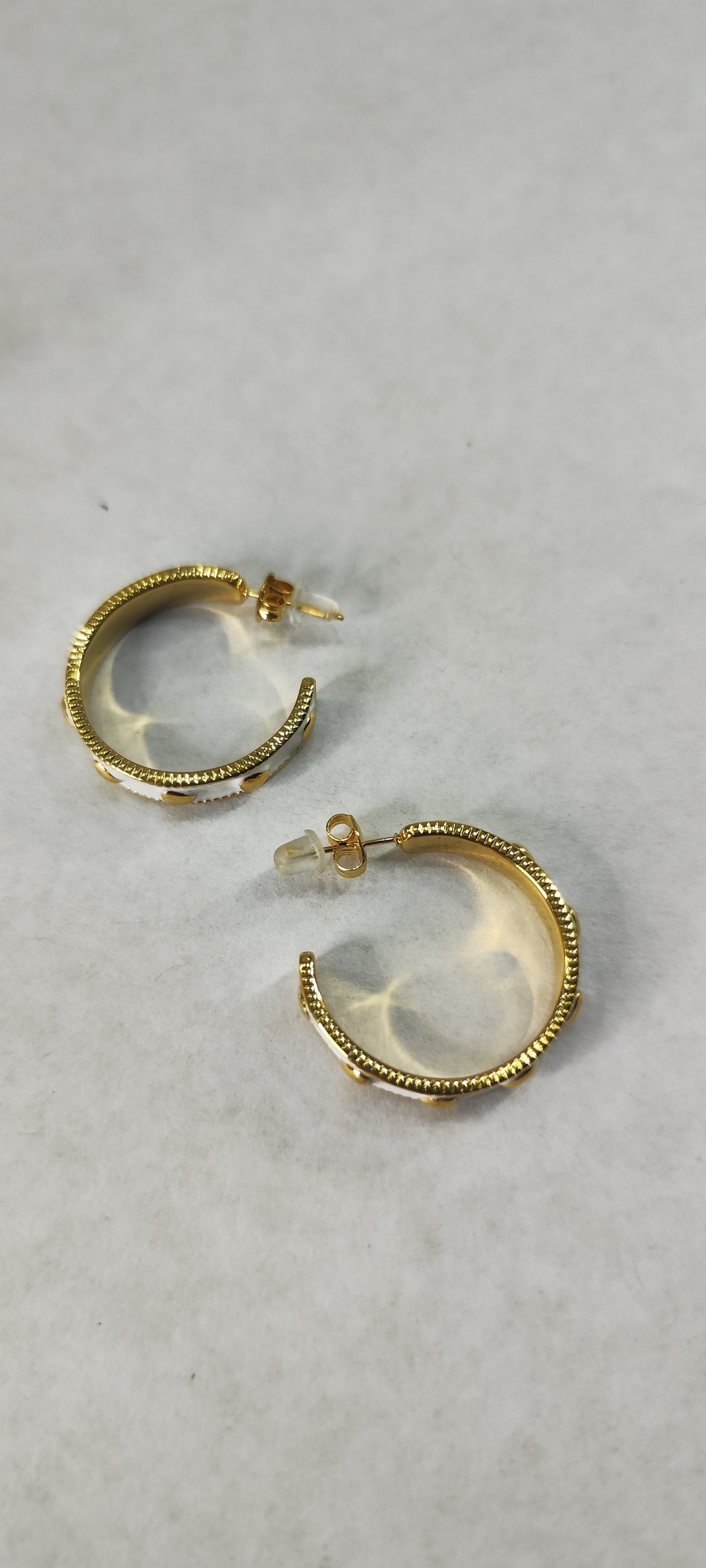 white heart hoops 🤍