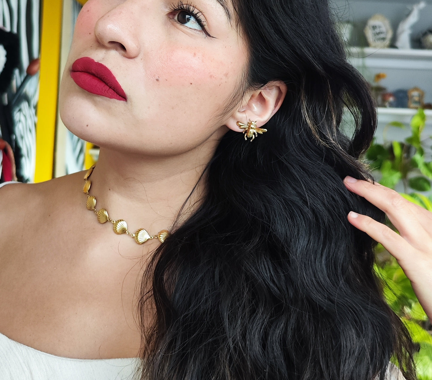 Aretes bees
