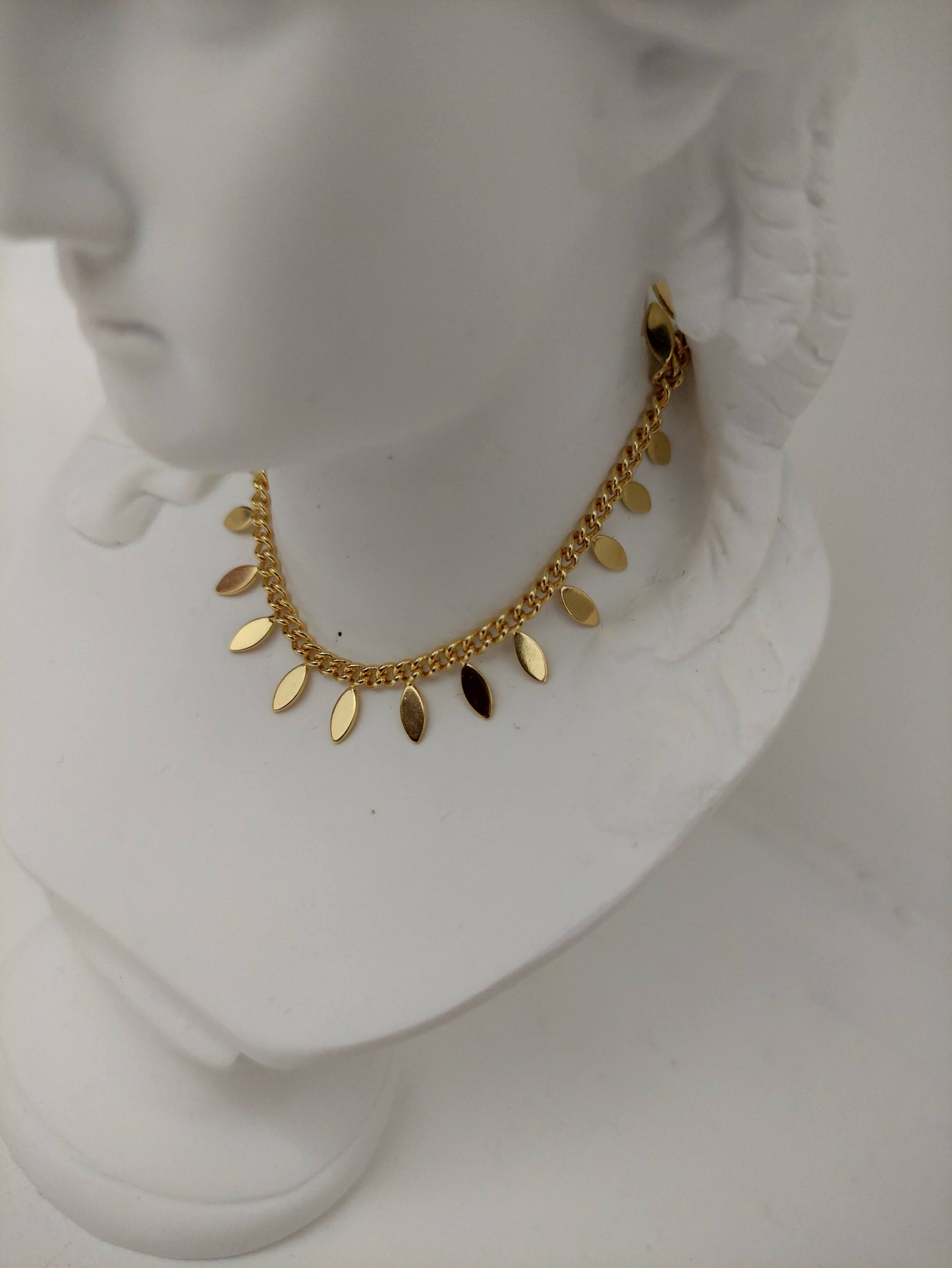 Choker de lagrimitas